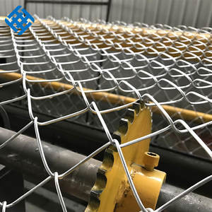 아연 도금 울타리 체인 링크 <span class=keywords><strong>10</strong></span> 게이지 블랙 체인 링크 펜싱을위한 울타리 와이어 메쉬 빠른 배송 - Product Image 2