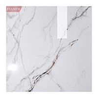 Carreaux de sol en porcelaine effet marbre 60x60 (600x600) blancs polis pour intérieur, idéaux pour le salon - Prix abordable