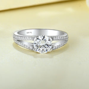 925 Sterling Silver cincin pertunangan Zirconia, cincin janji desain klasik dan abadi berlapis rodium zirkonia kubik bulat - Product Image 3