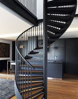 Marche en spirale en marbre sculpté de haute qualité, escalier circulaire en verre trempé, 1 pièce