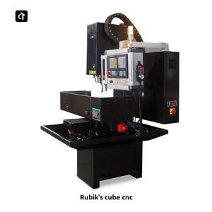 Fresadora CNC de <span class=keywords><strong>cubo</strong></span> <span class=keywords><strong>Rubik</strong></span> con revista de herramientas para máquina herramienta CNC pequeña de <span class=keywords><strong>madera</strong></span> de Metal con sistema de operación fácil GSK Siemens - Product Image 3