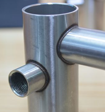 آلة لحام وتنظيف بالليزر الليفي المحمولة باليد XT LASER بقوة 1500 واط و2000 واط 4 في 1 - Product Image 5