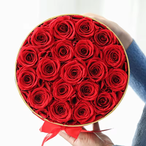 Grande boîte avec tête de rosas immortelle pour décoration et cadeaux faits par fleur éternelle rose préservée dans une boîte cadeau - Product Image 1