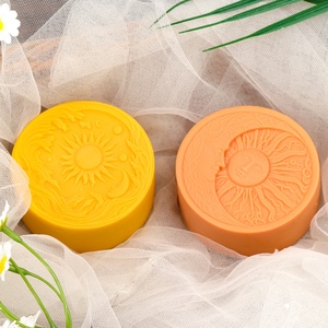 Moule à savon en silicone DIY exquis style rétro, motif soleil et lune en relief, moule circulaire en résine soleil et lune pour décoration artistique - Product Image 4