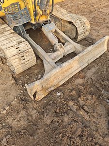 Mini-excavatrice XCM-G de 5,5 tonnes, modèle XE55D 2018, moteur à essence, capacité de la benne de 0,2 m³ - Product Image 6