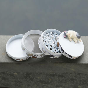 เครื่องบดบุหรี่โลหะสี่ชั้น ทำจากโลหะผสมสังกะสี รูปทรงแมว - Product Image 4