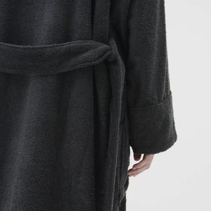 <span class=keywords><strong>Morbido</strong></span> caldo e <span class=keywords><strong>morbido</strong></span> <span class=keywords><strong>accappatoio</strong></span> <span class=keywords><strong>morbido</strong></span> da <span class=keywords><strong>uomo</strong></span> in spugna invernale caldo e accogliente <span class=keywords><strong>accappatoio</strong></span> con cappuccio all'ingrosso - Product Image 4