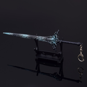 พวงกุญแจดาบขนาดเล็กรุ่น Final Fantasy <span class=keywords><strong>XV</strong></span> ขนาด22ซม. 56ก. เครื่องประดับขนาดเล็กทำจากสังกะสีอัลลอยอาวุธยูน่าอัลติมาเบลด - Product Image 3