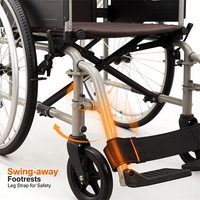 Fauteuil roulant manuel pliant avec accoudoir amovible et réglable en hauteur pour personnes âgées