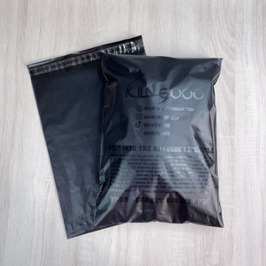 Enveloppes d'expédition en polyéthylène noir avec logo imprimé UV brillant personnalisé, emballage pour vêtements, livraison par courrier, sac d'expédition pour boutique en ligne - Product Image 1