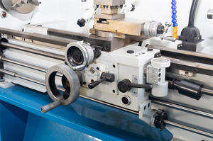 <span class=keywords><strong>Tour</strong></span> <span class=keywords><strong>à</strong></span> métaux manuel miniature DECHANG CZ1337G/1, léger, haute précision, multifonctionnel, de type banc, fabriqué en Chine, pour établi horizontal - Product Image 2