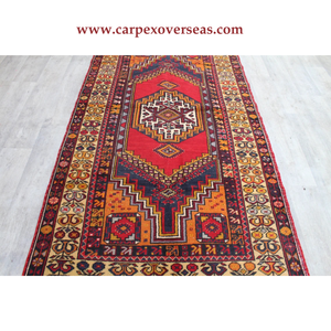 Fournisseur de confiance Tapis en laine rouge en fibre naturelle d'inspiration bohème Meilleur pour les cadeaux pour le salon Rembourré et lavable - Product Image 4