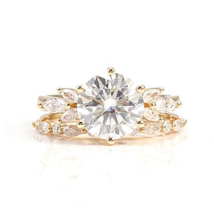 Conjunto de anillos de boda personalizados de oro de 18 quilates con diamantes de 2 quilates, conjunto de anillos elegantes para niñas, conjunto de anillos de boda de aniversario para parejas - Product Image 1