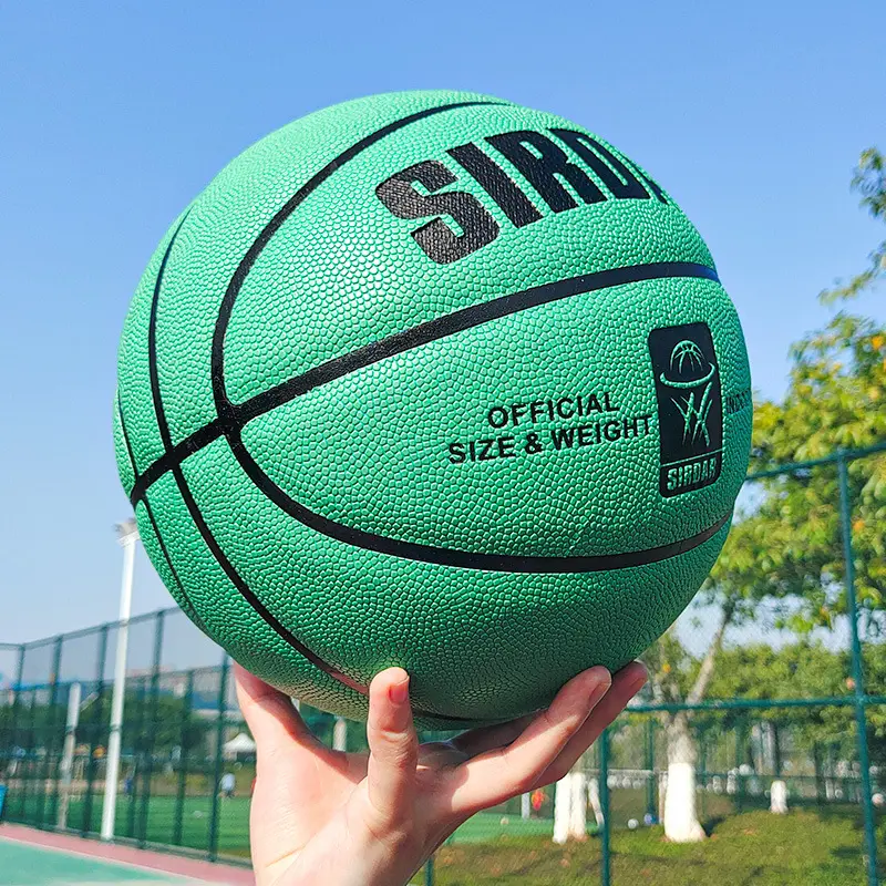 للبيع بالجملة كرة سلة رياضية من المطاط مقاس 7 كرة سلة من الشركة المصنعة كرة رخيصة