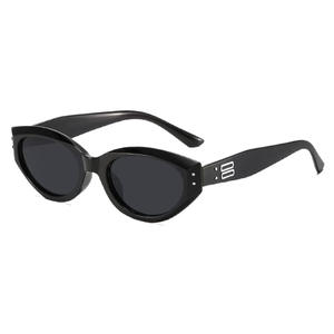 Lunettes de soleil Gm Cat Eye pour femmes, monture noire en PC, lentilles AC, protection UV375, type 3, style tendance - Product Image 1