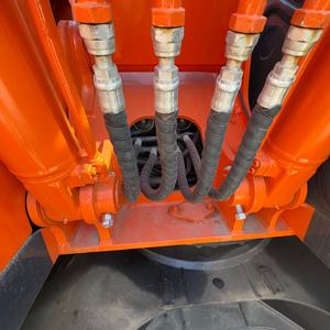 Mini-excavatrice hydraulique sur chenilles d'occasion Hitachi ZX135 de haute qualité, importée du Japon, à vendre - Product Image 5