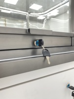 Vitrine rotative moderne en verre pour bijoux avec éclairage LED, cadre métallique, présentoir de luxe pour montres, idéal pour les centres commerciaux haut de gamme