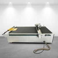 Caja de Embalaje Magnética Negra de Cartón Rígido Impreso con Tapa Abatible CE, con Inserto de Espuma, Corte Digital CNC