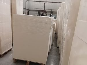 Feuille de carton enduit de PE avec logo personnalisé, simple ou double couche, en carton sulfurisé de qualité alimentaire pour l'emballage des tasses à thé - Product Image 6