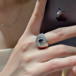 Bague en argent pur S925 vintage antique avec un design de niche plaqué or rose, brossée, large, ouverte - Product Image 2