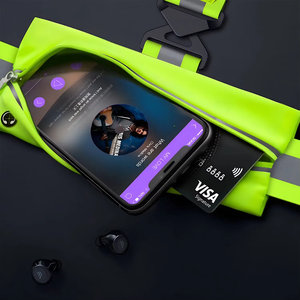 เสื้อกั๊กสะท้อนแสง LED ชาร์จไฟได้ชนิด USB C พร้อมกระเป๋าใส่โทรศัพท์เสื้อกั๊กน้ำหนักเบาสำหรับวิ่งแบบสปอร์ต - Product Image 5