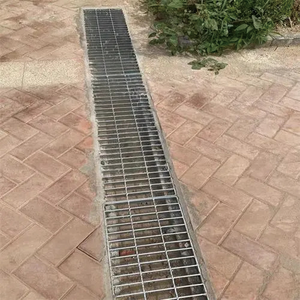 Panneau de grille de canal de drainage de classe B125 Grille de vidange en acier galvanisé extérieur Grille en acier robuste pour allée, garage, cour - Product Image 6