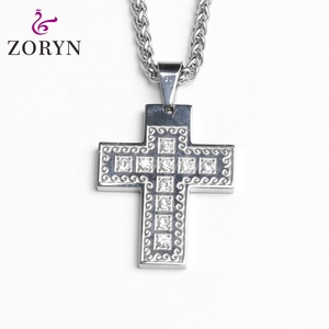 Colgante de Cruz de Acero Inoxidable con Cristales y Grabado Religioso, Joyería de Moda Hip Hop Cristiana Gótica de Titanio para Hombres y Mujeres - Product Image 1