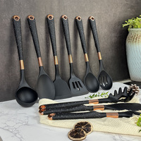 Set Peralatan Dapur 9 Buah dari Silikon Hitam Berkualitas Makanan, Anti Selip, Tahan Suhu Tinggi, dengan Spatula dan Sendok Anti Lengket