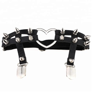 Ceinture <span class=keywords><strong>de</strong></span> jarret et <span class=keywords><strong>de</strong></span> cuisse sexy pour <span class=keywords><strong>femme</strong></span> en cuir PU à clous, élastique, style punk avec rivets en forme <span class=keywords><strong>de</strong></span> cœur, accessoire <span class=keywords><strong>de</strong></span> mode, <span class=keywords><strong>chaîne</strong></span> <span class=keywords><strong>de</strong></span> <span class=keywords><strong>cheville</strong></span> - Product Image 1