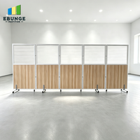 Paravent portable sur roulettes, écran de séparation pliable autoportant pour un espace flexible