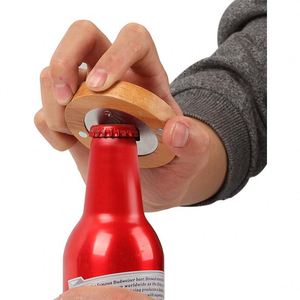 Décapsuleur en bois rond personnalisé avec logo, aimant intégré, vente en gros usine - Product Image 5