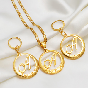 Colliers à pendentif en or cursive A-Z pour femmes, bijoux en lettres anglaises hawaïennes de Guam pour cadeaux, mariages, fêtes # 260406 - Product Image 4