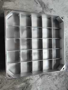 Nhiệm Vụ Nặng Nề Thép Không Gỉ Vô Hình Cống Thoát Nước Manhole Bìa Với Lưới Maxin Mx500021 Tùy Chỉnh Màu Sắc Và Kích Thước Các Bộ Phận OEM - Product Image 4