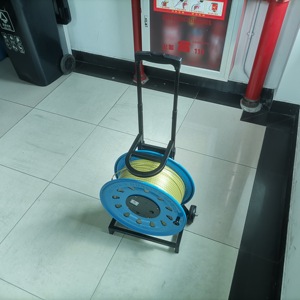 600m forage forages niveau d'eau mètre acier bobine bleu avec roues piézomètre dip mètre - Product Image 3