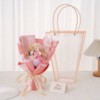 CLTF 2026 Nouveau Design Bouquet de Fleurs de Savon en Forme de Cœur en Acrylique Bobo Ball Cadeaux de la Saint-Valentin avec Poupée Ours en Peluche