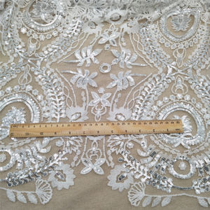 Tela de encaje francés plateado con lentejuelas florales Encaje de guipur bordado de alta calidad para telas - Product Image 4