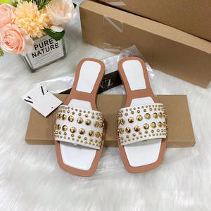 <span class=keywords><strong>Sandalias</strong></span> planas con remaches para mujer, elegantes, con punta cuadrada, fáciles de poner, cómodas, informales, para verano y exteriores. - Product Image 1