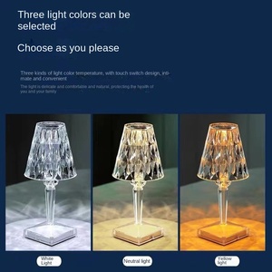 Lampe de table en cristal de style nordique transfrontalier Chargement USB Table de chevet décorative chaude Caractéristiques flexibles Conception de <span class=keywords><strong>maçonnerie</strong></span> en cristal - Product Image 4