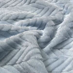 Conception personnalisée tricoté chaîne deux côtés chaud doux 250Gsm 100% polyester Jacquard flanelle polaire pour vêtements de détente - Product Image 6