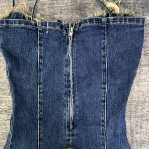 DENIMGUYS定制时尚复古牛仔吊带衫无背女式日用性感百褶牛仔连衣裙 - Product Image 6