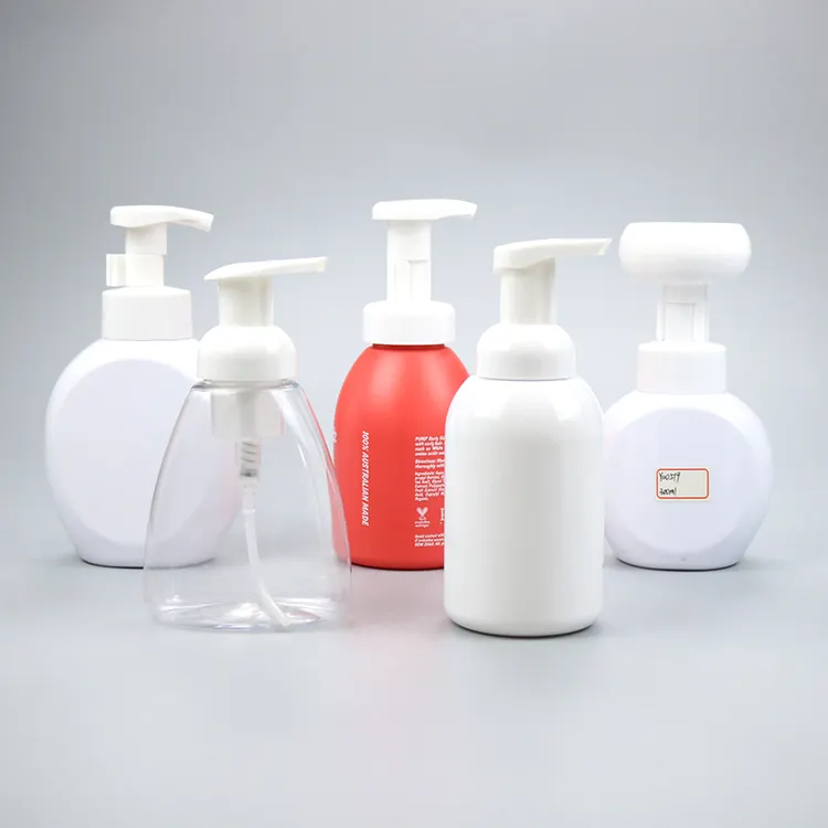 Bouteilles distributrices de pompe à savon en mousse de lavage à la main en plastique PET de 300 ml 500ml avec liquide rechargeable