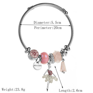 <span class=keywords><strong>Pulsera</strong></span> Panjia Dora de Acero Inoxidable Plateado <span class=keywords><strong>con</strong></span> Exquisito Patrón Geométrico <span class=keywords><strong>con</strong></span> Incrustaciones de Diamantes para Regalo <span class=keywords><strong>con</strong></span> Dije de Mariposa, Oso y Bailarina - Product Image 3