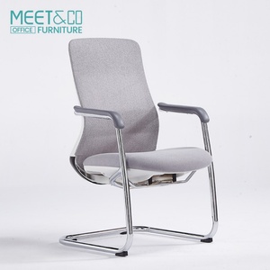 Chaise de bureau de direction moderne, confortable, ergonomique, pivotante, inclinable, avec repose-pieds - Product Image 4