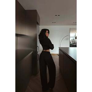 ชุดวอร์มไนลอนกันลมระบายอากาศได้ดีแบบมีซิปสีดำปรับแต่งได้ สไตล์วินเทจลำลองสำหรับฤดูใบไม้ร่วงฤดูหนาว ไซส์พลัส พิมพ์โลโก้ - Product Image 2