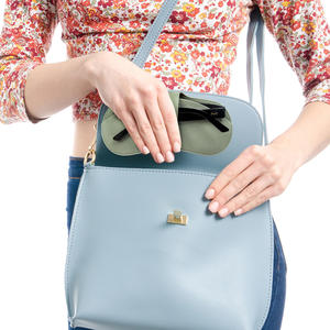 2025ใหม่กล่องแว่นตาหนังเทียมสำหรับใส่แว่นกันแดดกรอบแว่นตาทำจากซิลิโคนออกแบบโลโก้ได้ตามต้องการ - Product Image 6