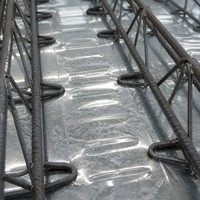 Plateau de plancher en acier galvanisé durable et anticorrosion pour projets en zones côtières
