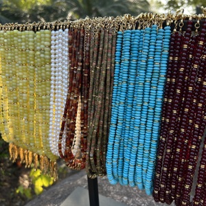 Collar de Gargantilla con Cuentas de Turquesa y Pez Dorado, Accesorios de Moda, Collares de Piedras Naturales Hechos a Mano para Mujer - Product Image 4