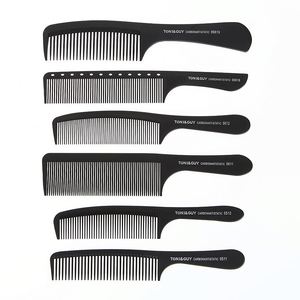 Échantillon gratuit Peigne noir pour couper les cheveux en carbone Anti-statique Poussez - Tondez le peigne à main - Product Image 1