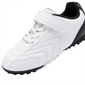 <span class=keywords><strong>Scarpe</strong></span> <span class=keywords><strong>da</strong></span> Softball per Bambini con Tomaia in Ecopelle e Suola in Gomma, per Calcio Indoor e Futsal - Product Image 1