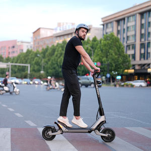 EU US magazzino Off Road Scooter elettrico 60V 3200W doppio motori 10 pollici escoter 23AH batteria LED luce Kick Scooter - Product Image 6